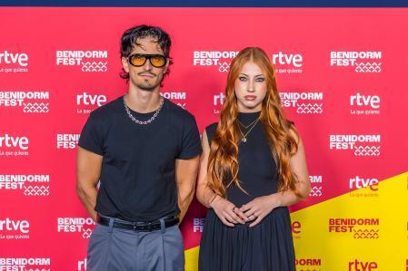 Tony Grox y LUCYCALYS en la presentación del Benidorm Fest 2026