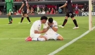 "Le mando un beso al cielo"