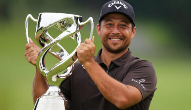 Schauffele rebasa el ecuador hacia Tiger Woods y gana en Japón