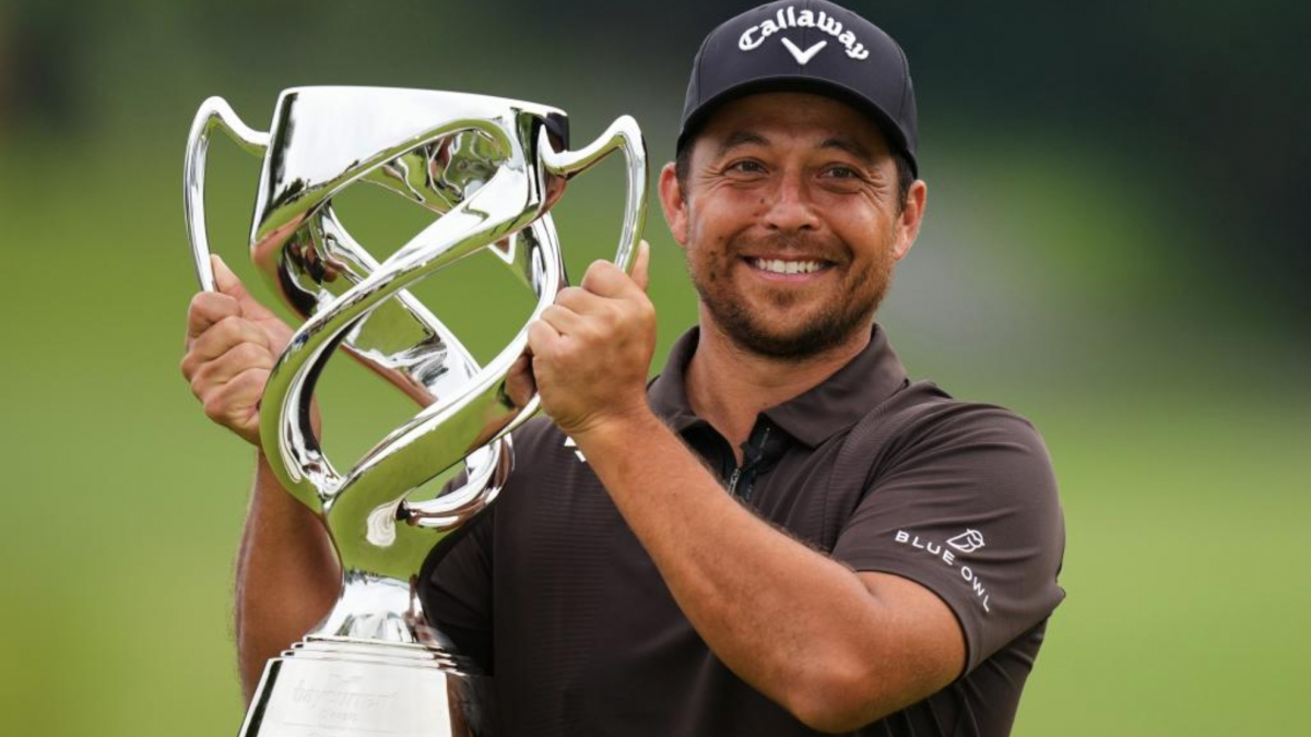 Schauffele rebasa el ecuador hacia Tiger Woods y gana en Japón