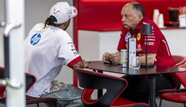 Button lo deja en el aire... "Espero que en Ferrari acaben todos juntos en 2026"