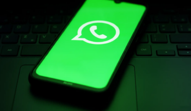 ¿Tienes uno de estos móviles? WhatsApp deja de funcionar en ellos el 31 de octubre de 2025
