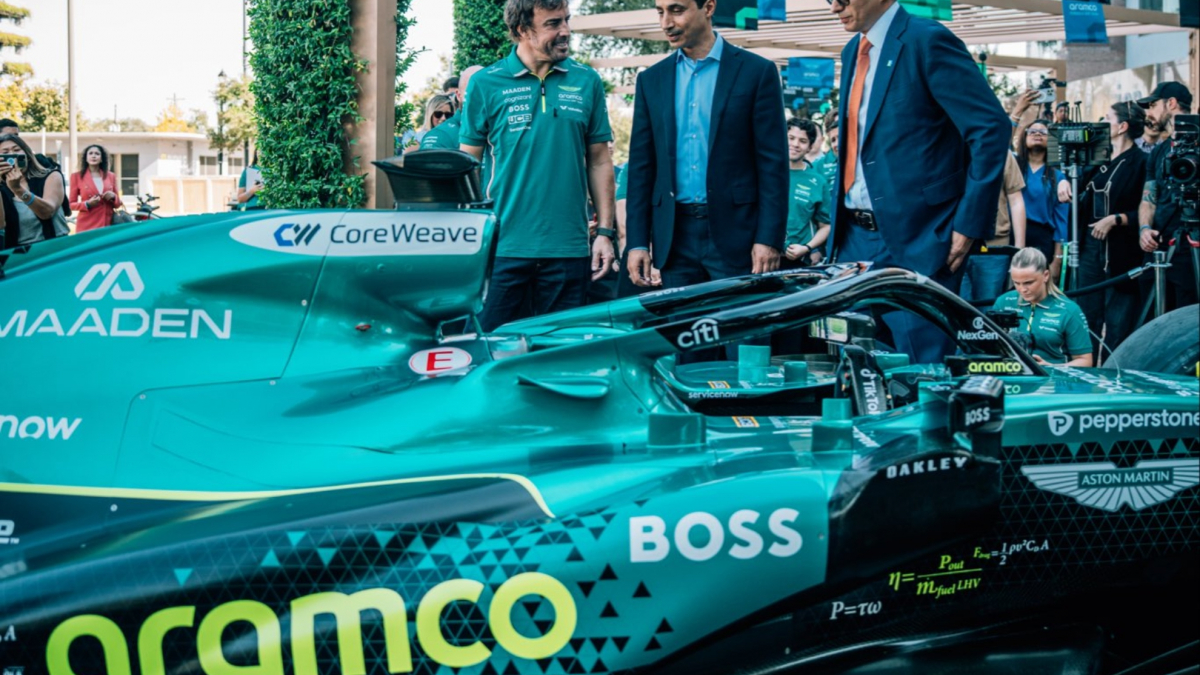 La decoración especial del Aston Martin de Alonso... con homenaje a la ciencia