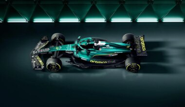 Alonso y el jefe de ingenieros de Aston Martin valoran la nueva 'cara' de su monoplaza: "Se ve genial así"