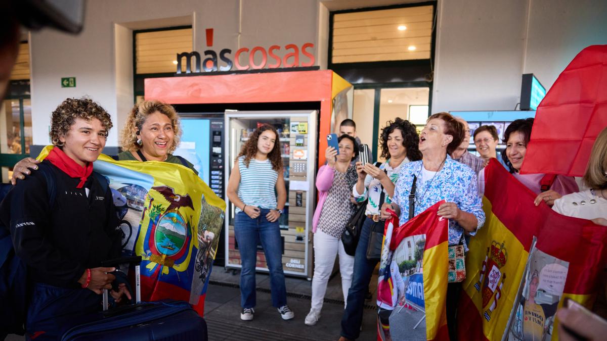 Paula Ostiz ya está en casa