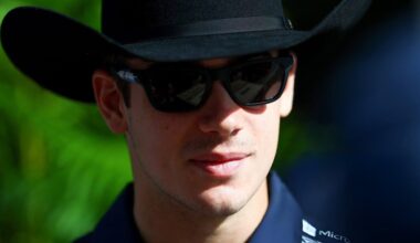 VIDEO: F1: Colapinto usó un sombrero personalizado en su primer día en Austin