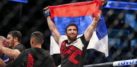 Ruslan Magomedov, tras una victoria en la UFC