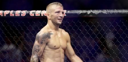 T.J. Dillashaw, durante un combate en la UFC