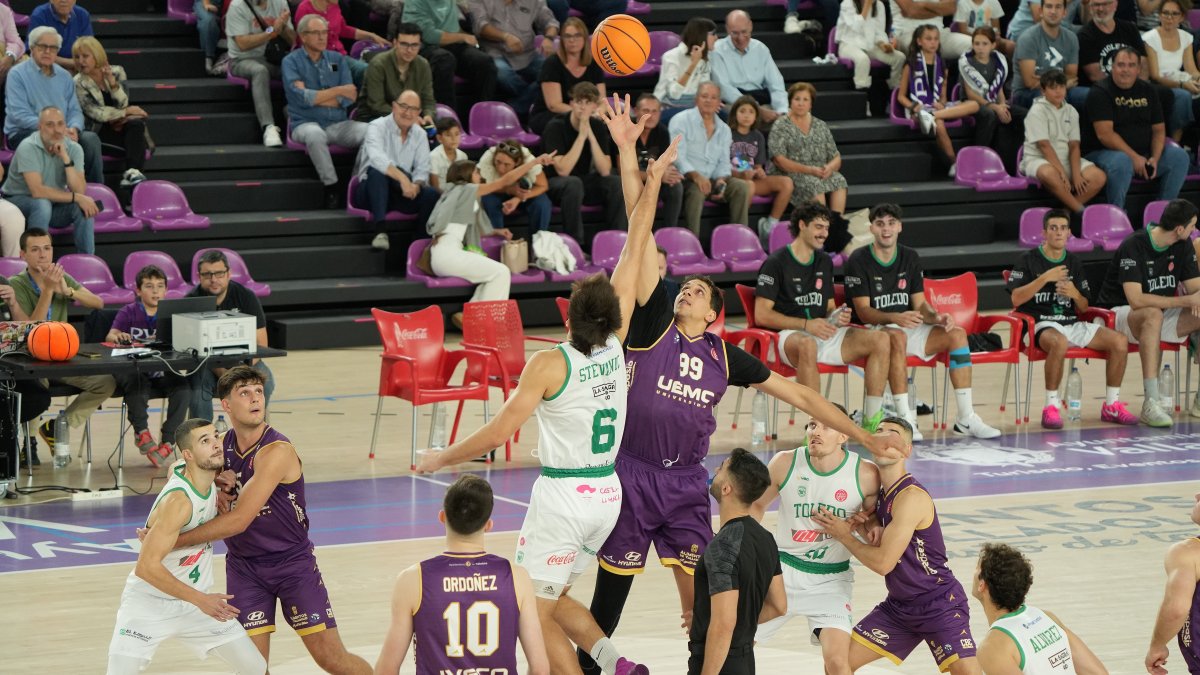 Imagen del último partido del UEMC jugado en Pisuerga ante Toledo.
