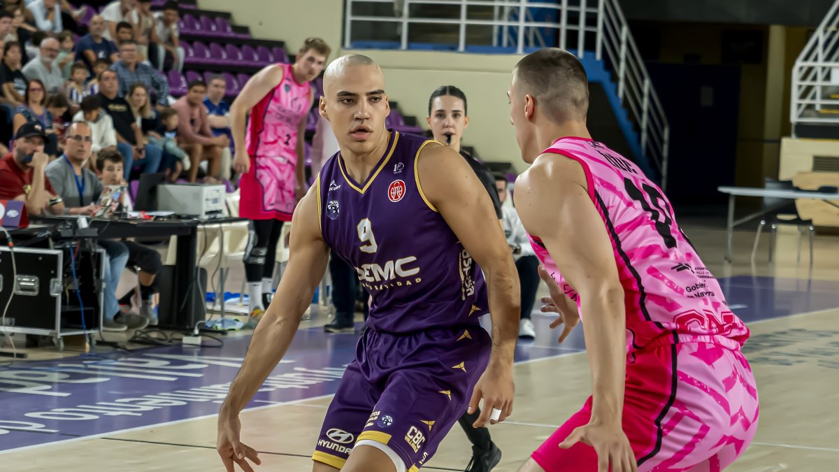 Pau Isern en su regreso tras la lesión.