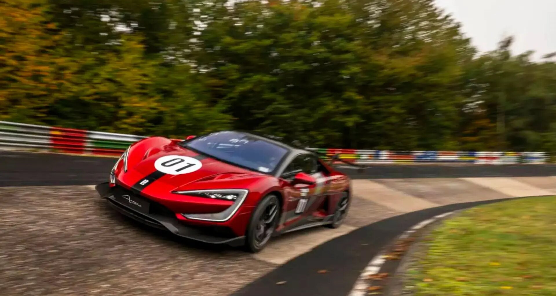 ¿Los 474 km/h se quedan cortos? El Yangwang U9 ha rozado los 500 km/h y además ha batido un récord que va a doler en Europa