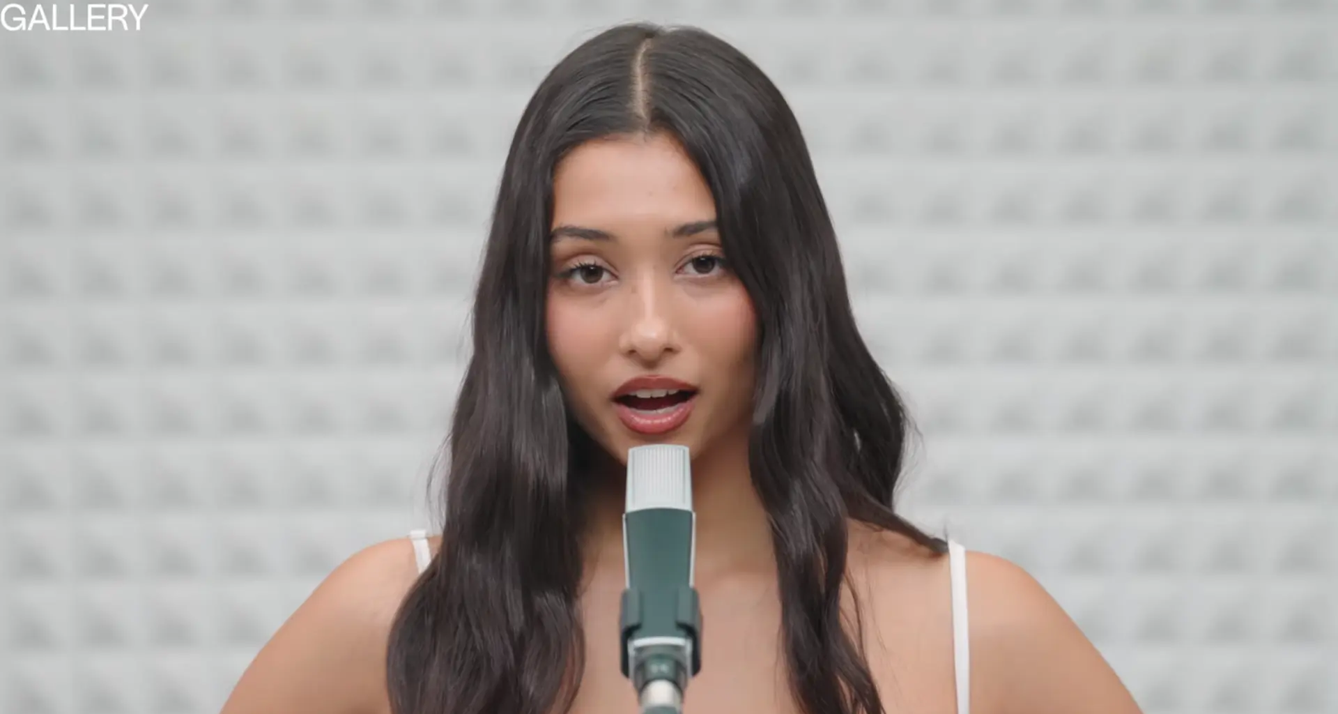 Así ha logrado Bb Trickz construir su imperio de marketing viral y polémica