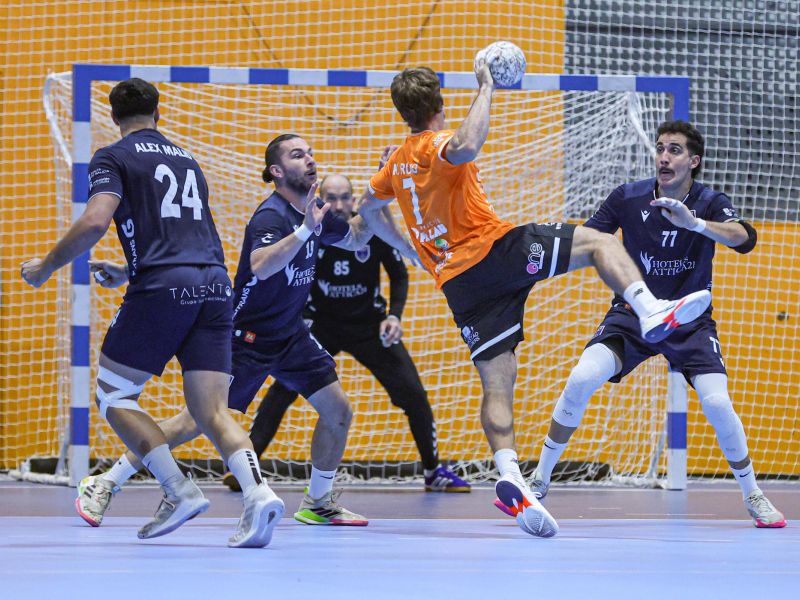 Una acción defensiva del OAR ante el Eivissa