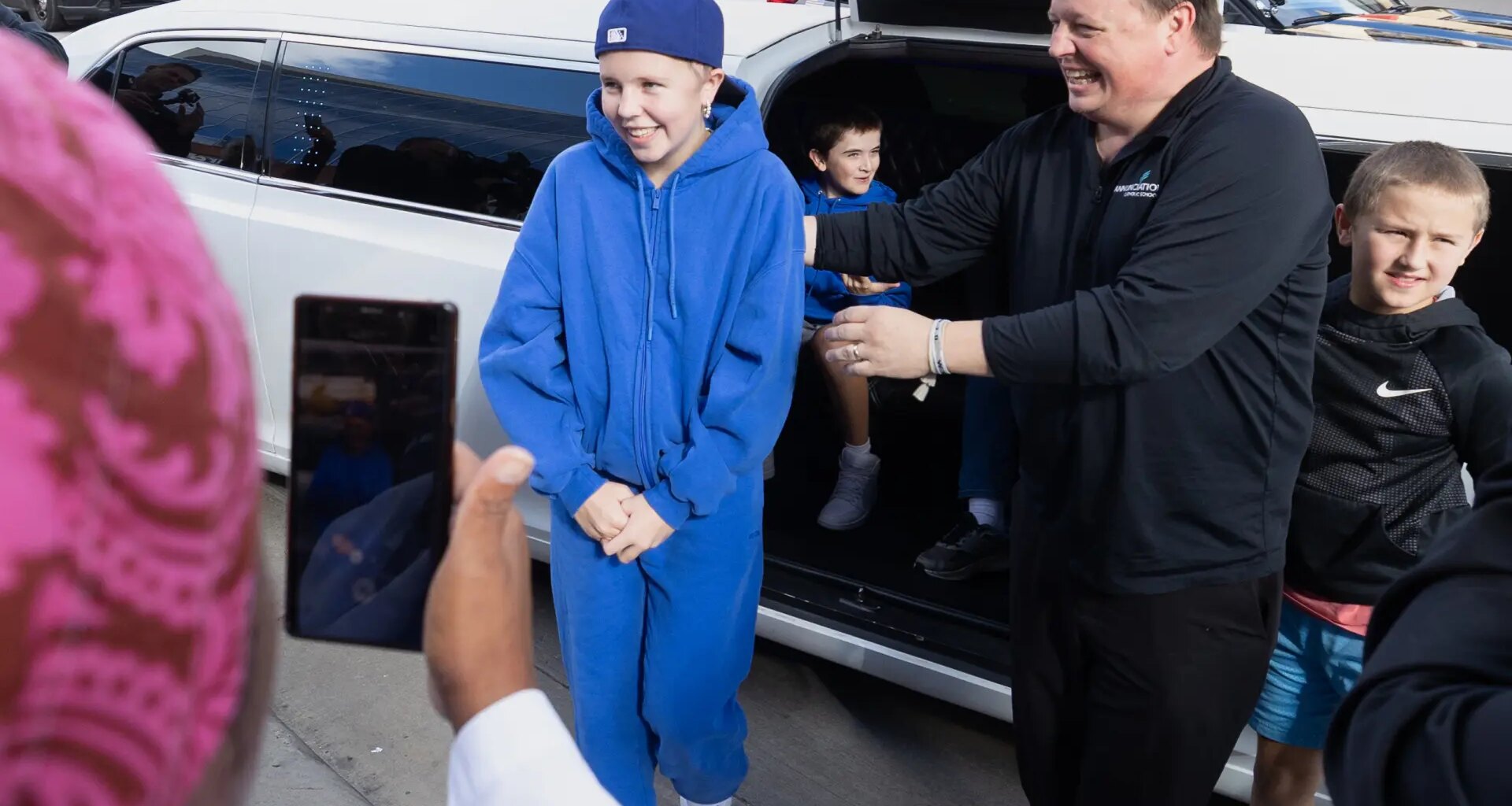 sale del hospital la niña de 12 años que recibió un disparo en la cabeza en el tiroteo de un colegio de Minnesota