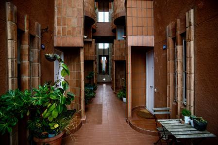 Interior del edificio Walden 7 del arquitecto Ricardo Bofill