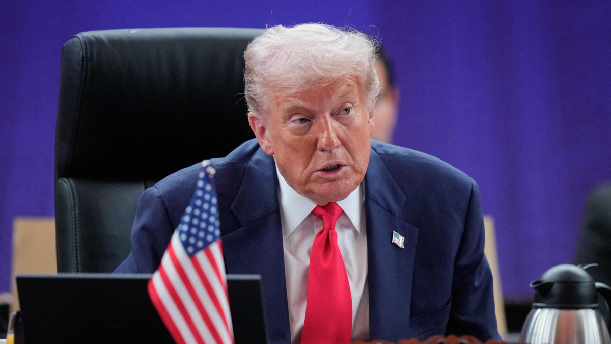 Trump estaría evaluando posibles ataques por tierra en Venezuela y Colombia, según senador republicano Lindsey Graham