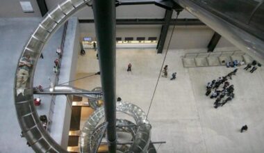 Qué fue del niño lanzado del décimo piso de la Tate Modern de Londres