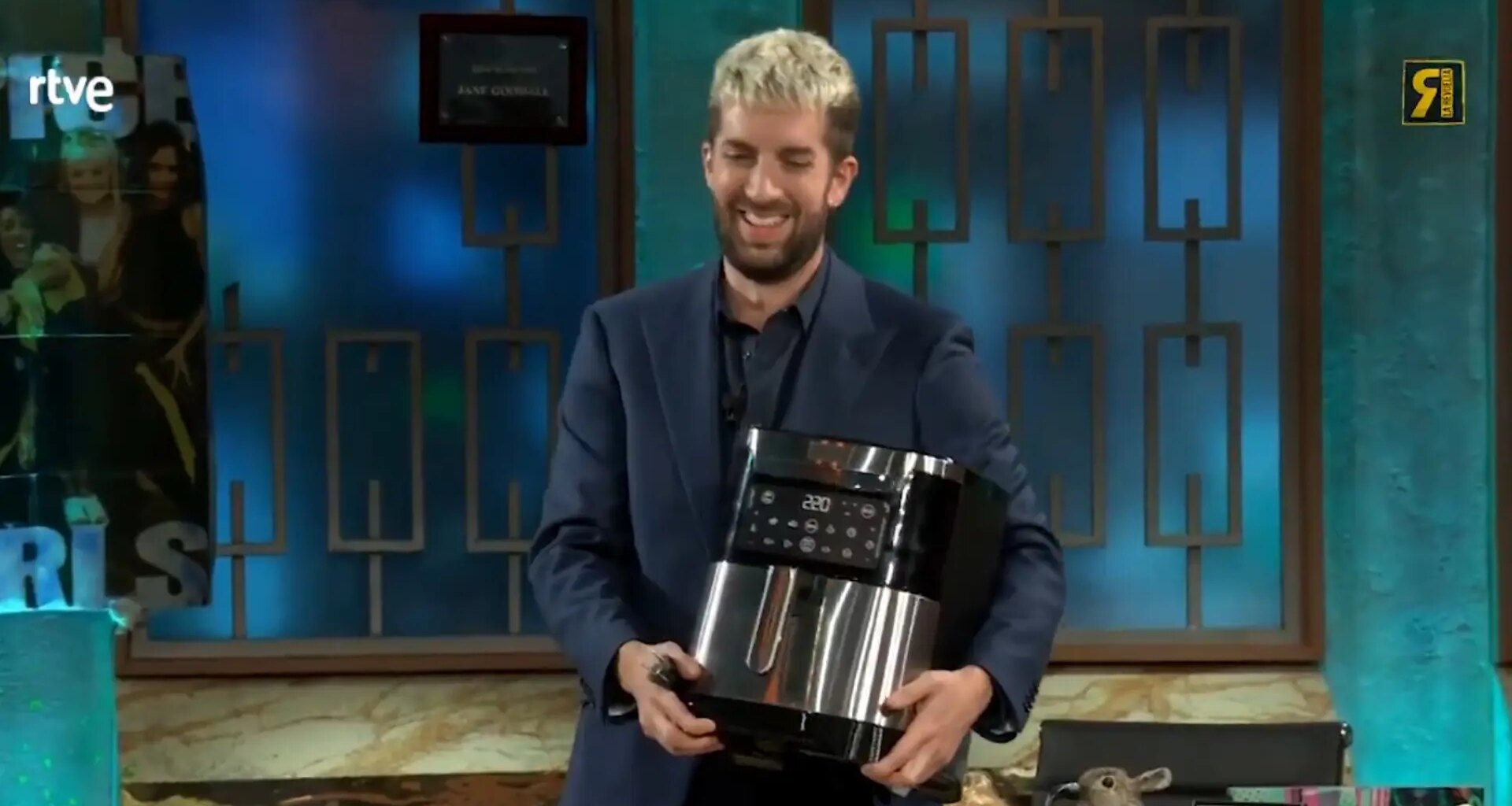 "Esto no es Antena 3..."