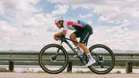 bicicletas scott mtb gravel montajes resistentes cameron jones 2025