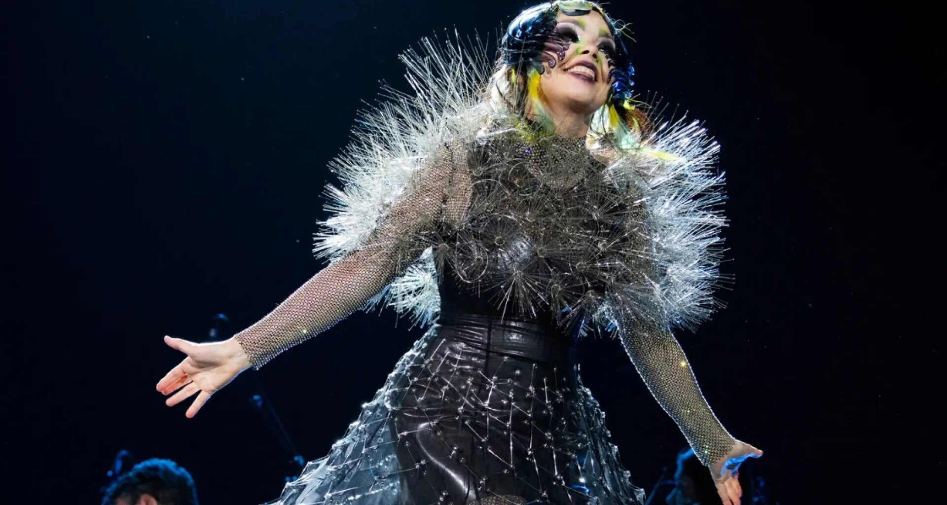 Quién es Björk, la artista multipremiada y galardonada como actriz en Cannes que ha sacado el tema 'Berghain' con Rosalía