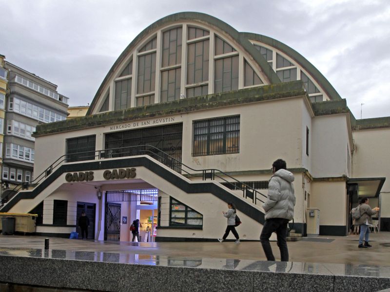 El Mercado de San Agustín es uno de los inmuebles destacados
