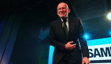 Frans Timmermans dimite como líder progresista tras perder las elecciones en Países Bajos