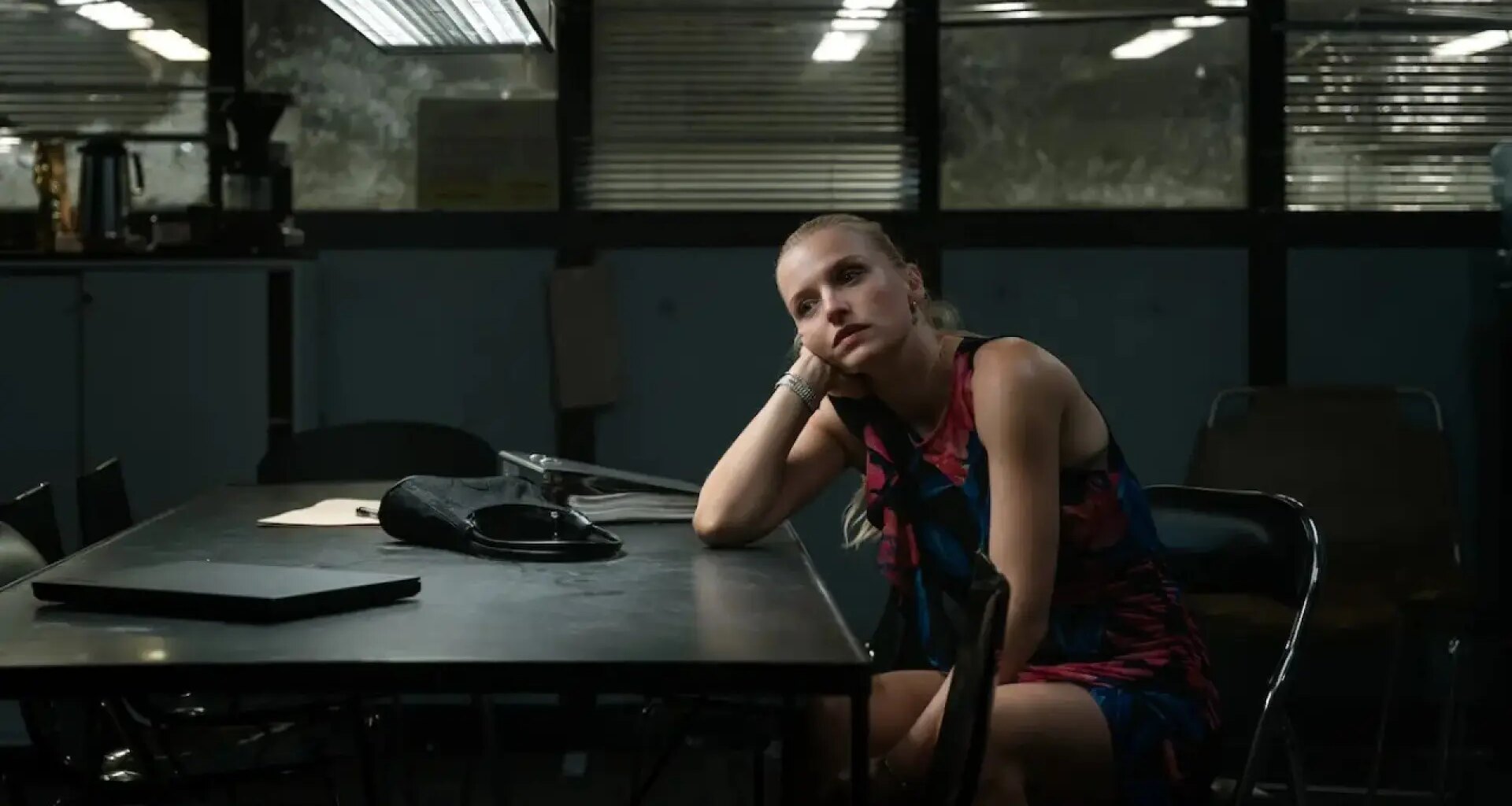 un thriller de espías ideal para una maratón