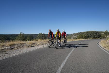 La orografía de la zona no da tregua. No es de una dureza extrema, pero es un subir y bajar constante.