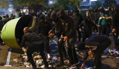 Disturbios y cargas policiales en Pamplona contra los manifestantes que protestaban por un acto de Vito Quiles en la universidad