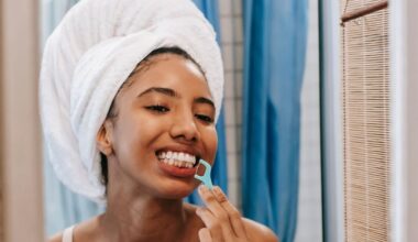 El uso diario de hilo dental podría prevenir enfermedades cardíacas y crónicas, según especialistas