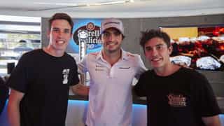 Carlos Sainz se rinde a Marc Márquez