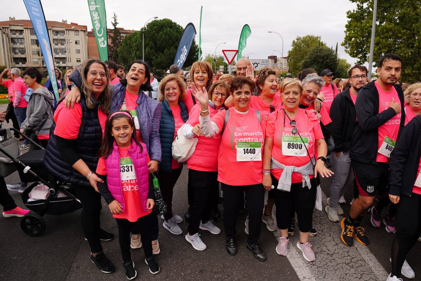 Salamanca 'se tiñe' de rosa por el cáncer