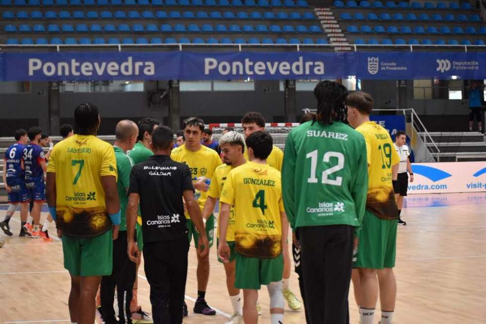 El Balonmano Gáldar Gran Canaria cae con honor ante el Lirón Teucro en Pontevedra (29-26)