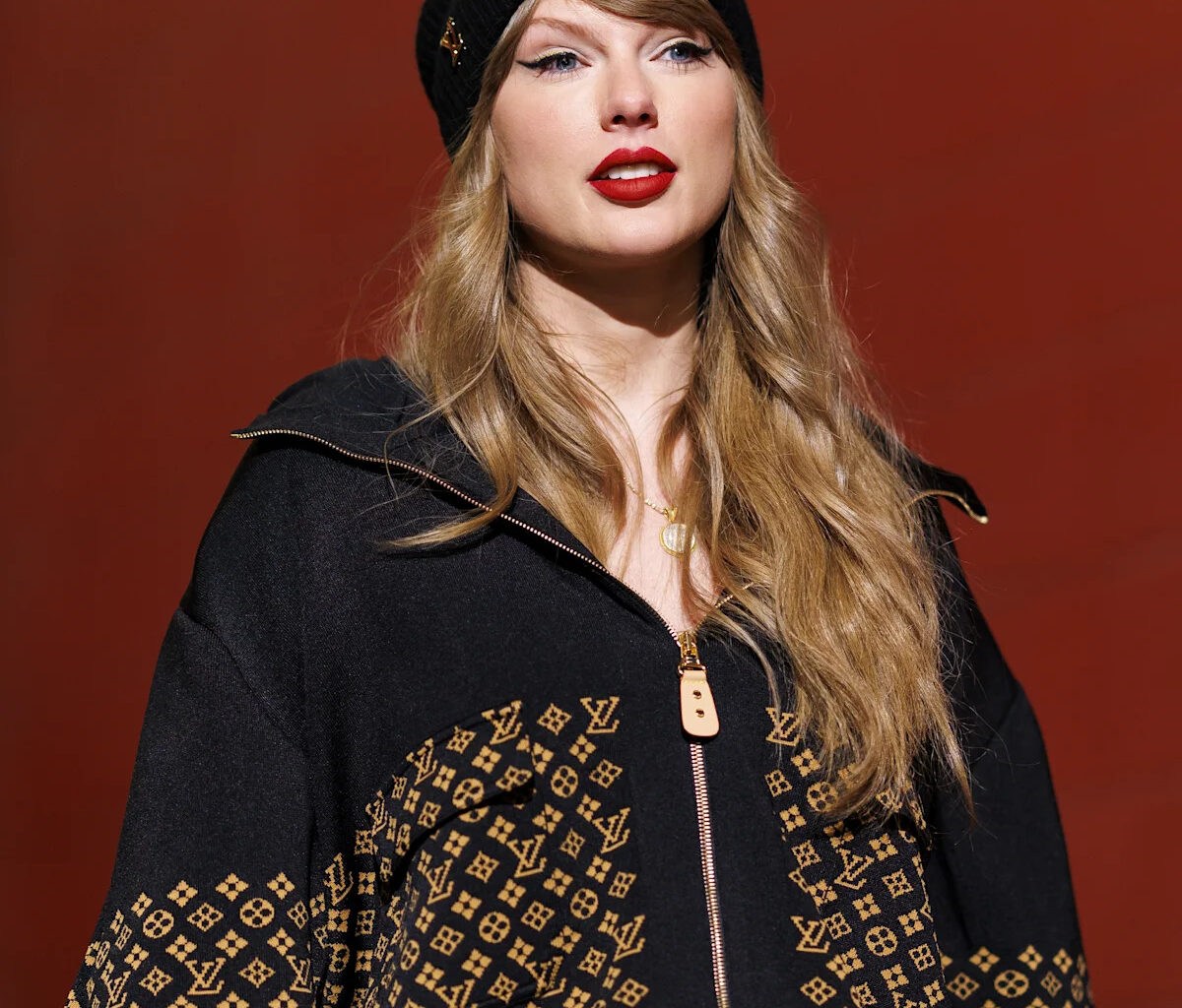 Cómo reaccionaron los herederos del patrimonio de Elizabeth Taylor a la canción ‘Life of a Showgirl’ de Taylor Swift: ‘Fueron encantadores’