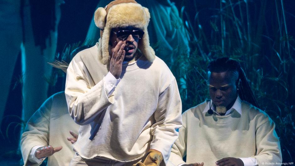 ICE desplegará a agentes en el Super Bowl de Bad Bunny – DW – 02/10/2025
