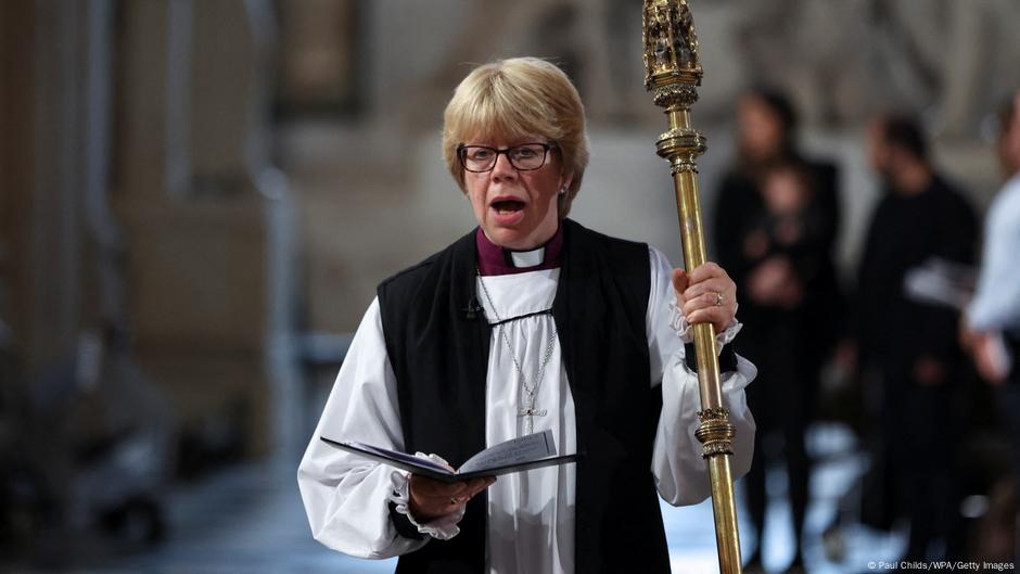 Sarah Mullally, primera mujer en dirigir Iglesia anglicana – DW – 03/10/2025