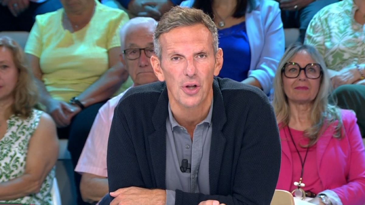 Joaquín Prat pierde la compostura en directo por lo que llega a presenciar en 'El Tiempo Justo'