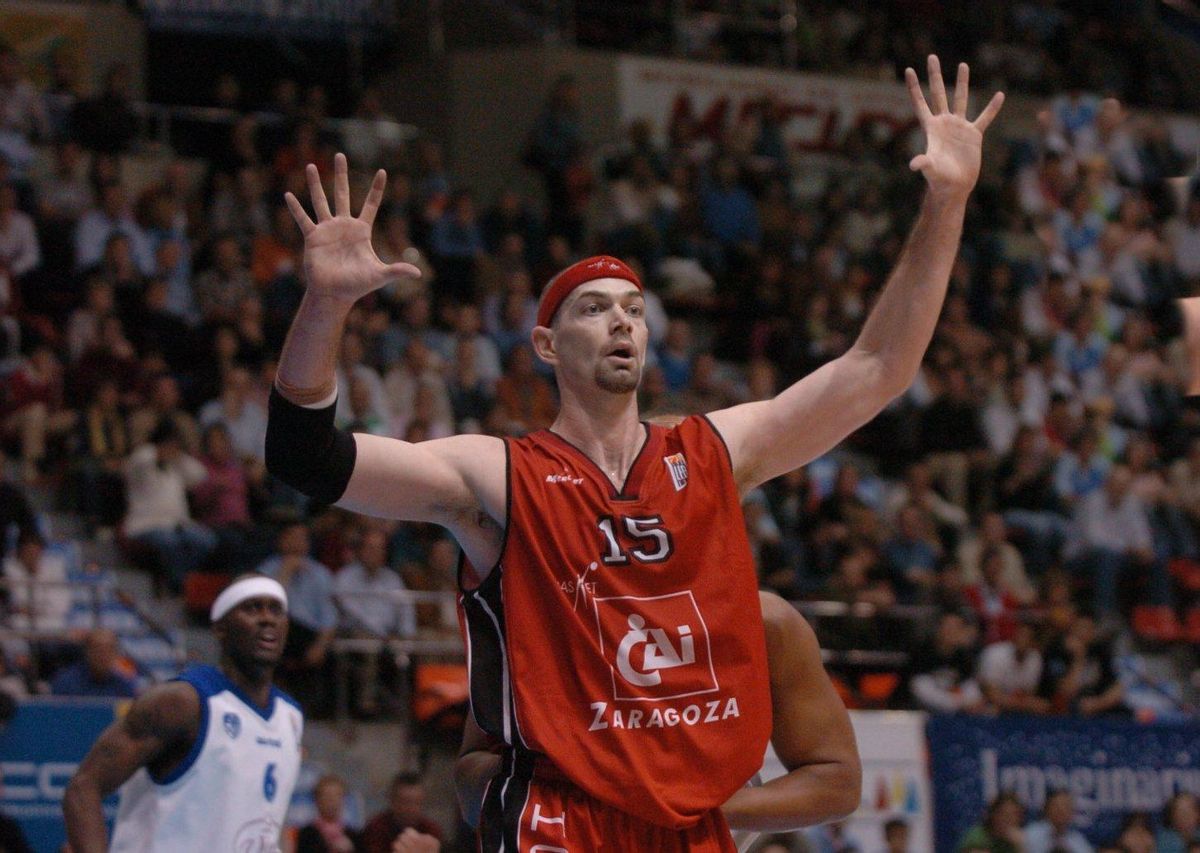 Jojo García, durante un partido con el CAI Zaragoza en 2006.