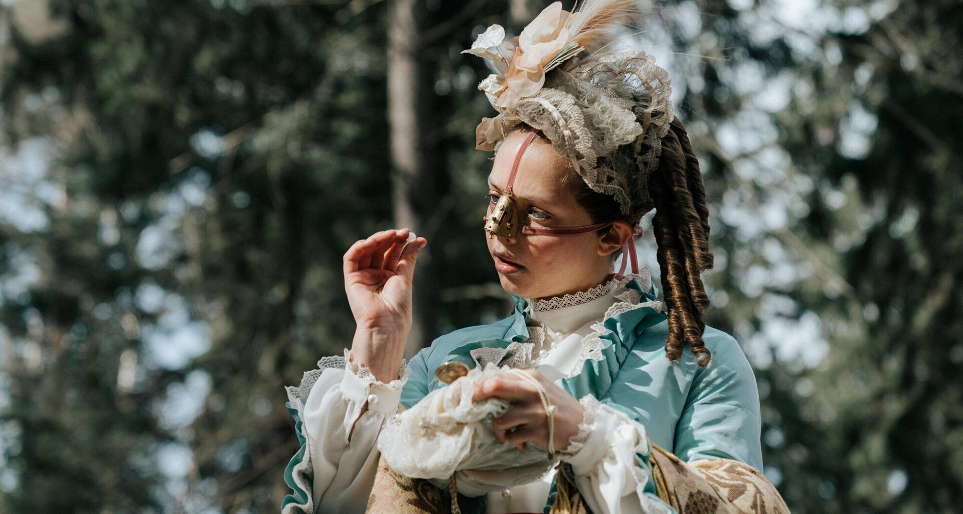 'La hermanastra fea': Brillante subversión del cuento en clave de body horror