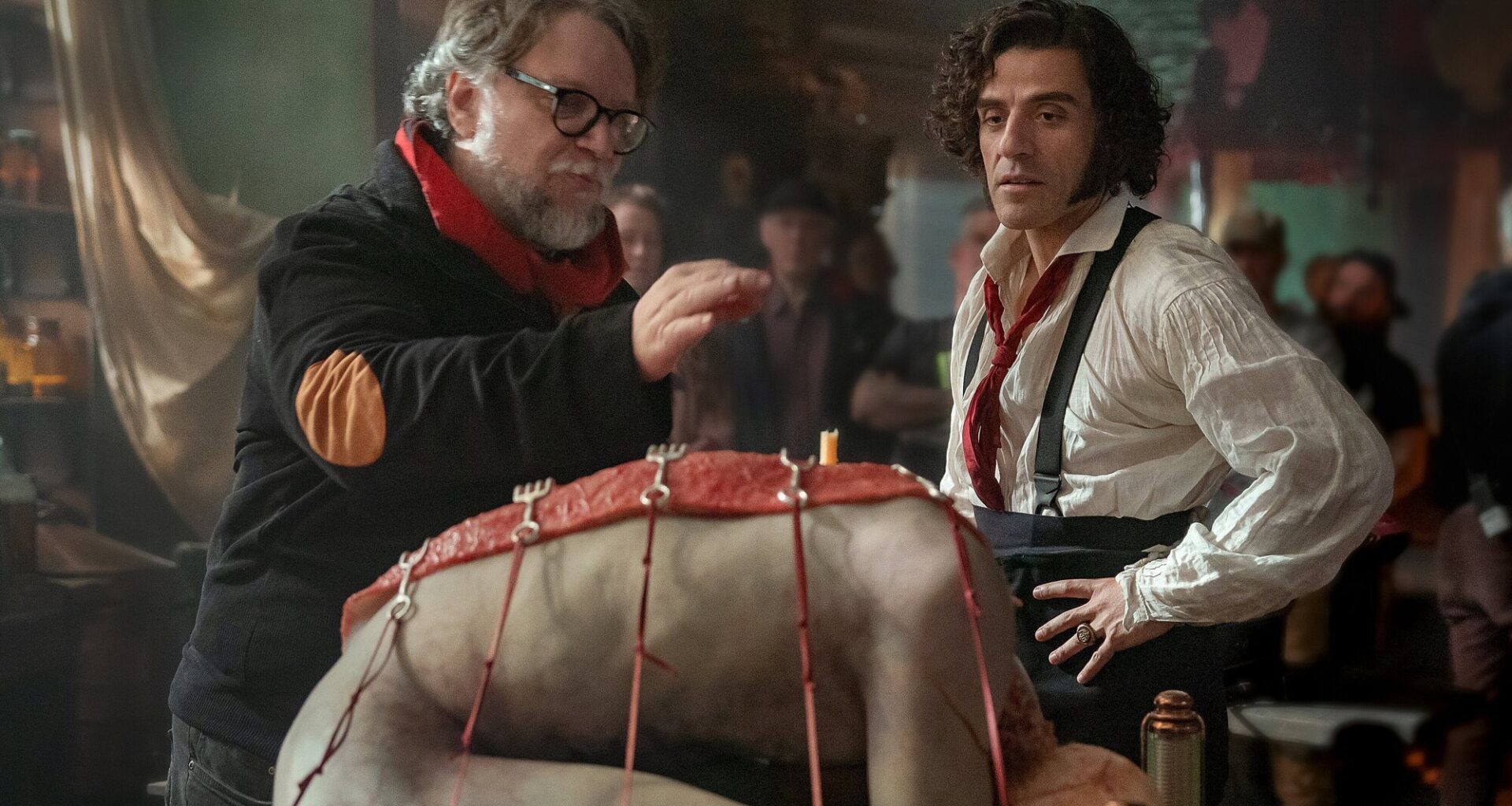 El cameo español de 'Frankenstein' con el que Guillermo del Toro celebra una amistad de muchos años