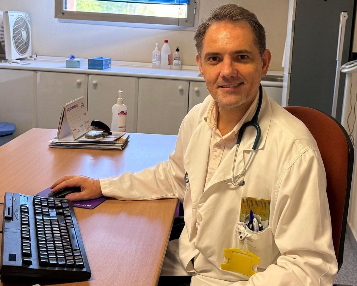 Santiago González, jefe del servicio de Oncología en el H.U. San Pedro de Alcántara (Cáceres).