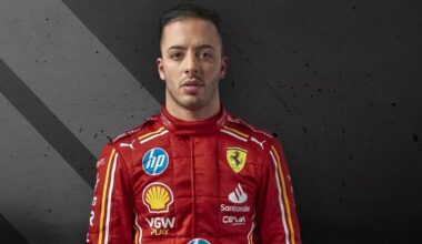 Antonio Fuoco al Volante de una Ferrari en México