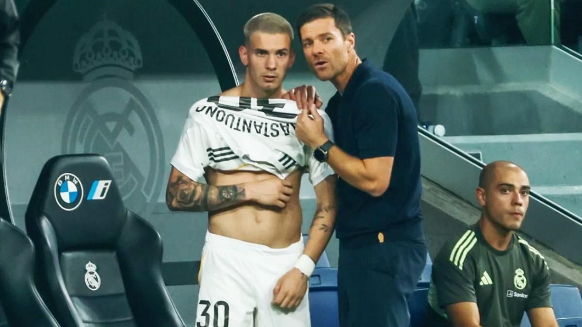 Xabi mete a Mastantuono en la lucha por la titularidad