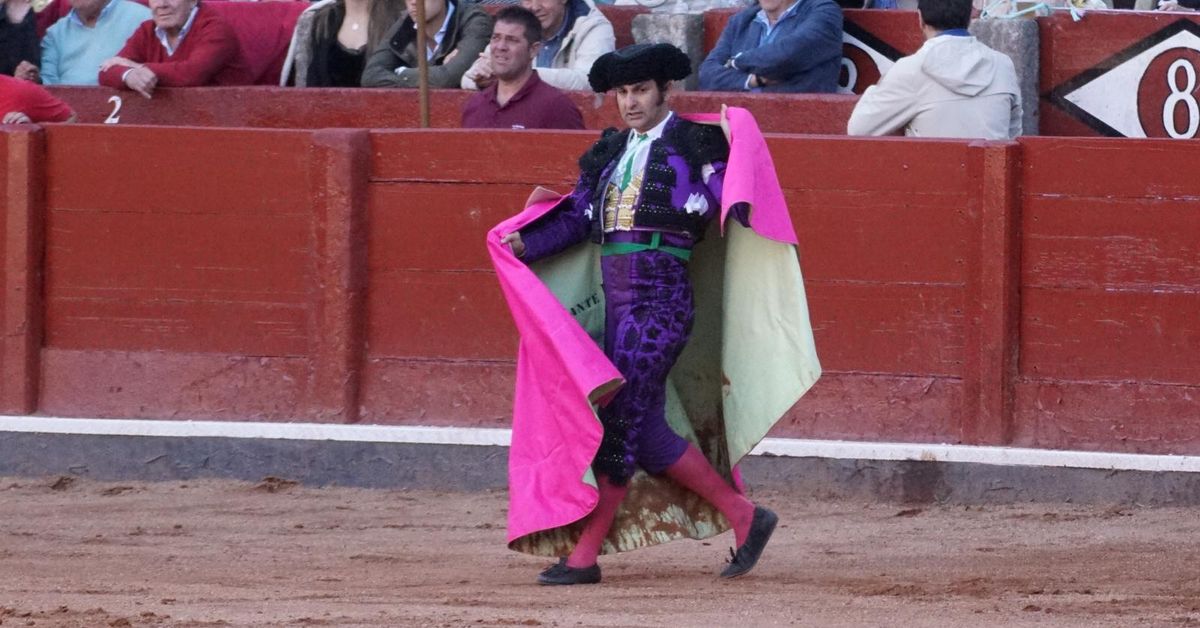 Morante de la Puebla, David de Miranda y ‘Buenasuerte’, el Toro de Oro de Garcigrande, son premiados por la Peña Cultural Taurina Salmantina