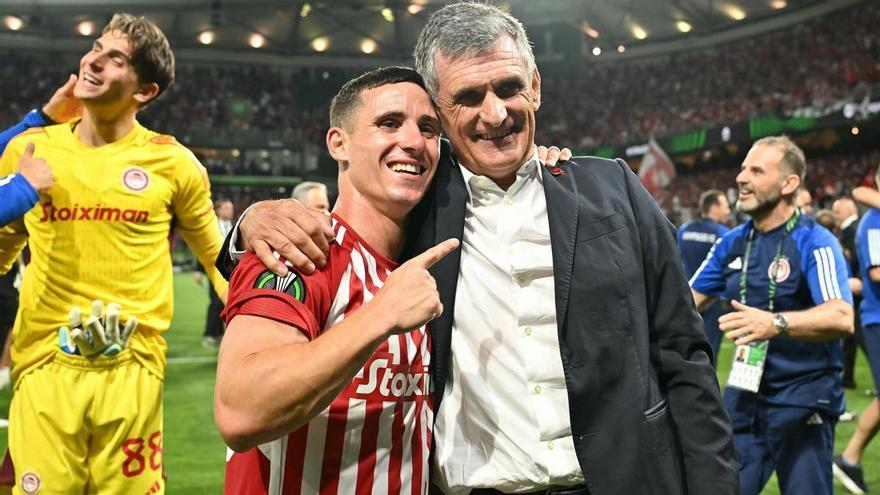 Mendilibar vuelve a saborear la gloria europea: gana la Conference League con el Olympiacos (1-0)