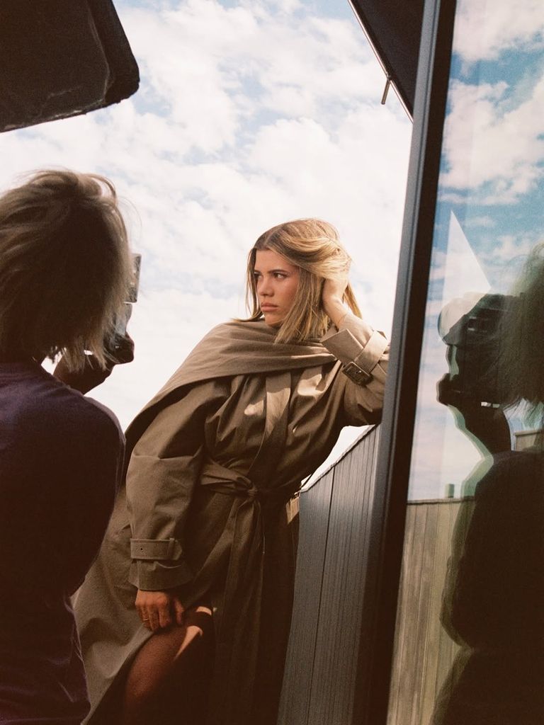 Sofia Richie impacta con su segundo embarazo y el lanzamiento de su firma de lujo en una misma noche