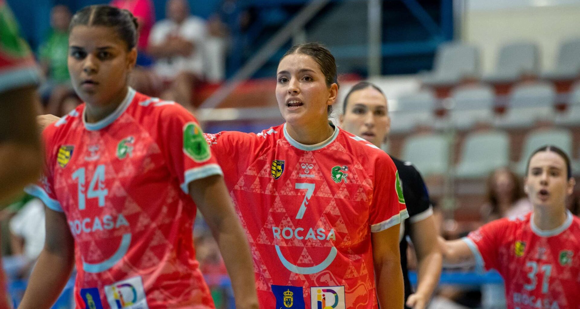 El Rocasa tropieza en Telde en un partido marcado por la solidaridad