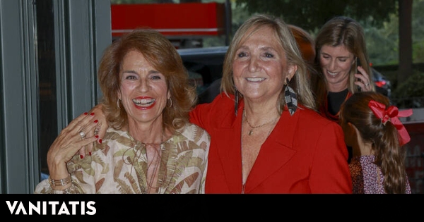 Belén Junco reúne a sus grandes amigas en la presentación de su nuevo libro