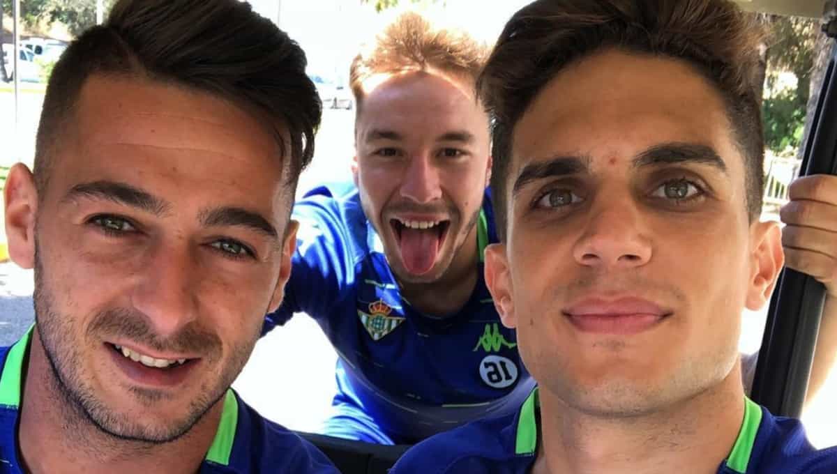 El divertido reencuentro entre Sergio León y Marc Bartra dos semanas antes de la Copa: "Le diré que hay que respetar a los mayores y le pegaré por detrás sin que me vean"