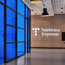 Telefónica Empresas lanza programas específicos para la migración de equipos corporativos a Windows 11 | Líder en Información Social